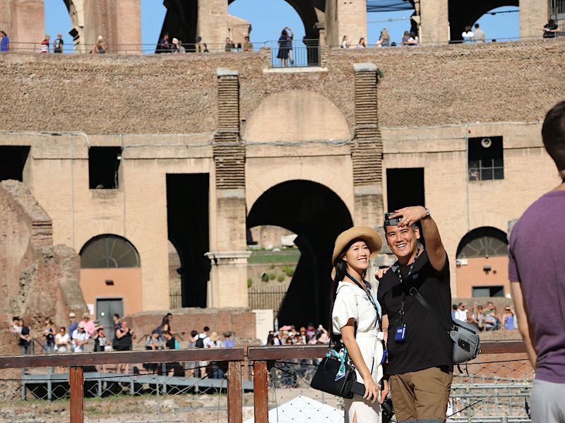 Ancient Rome Tour with Colosseum Arena Floor & Catacombs