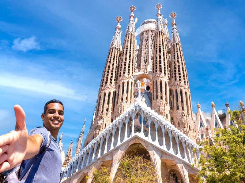 Skip the Line Sagrada Familia Tour