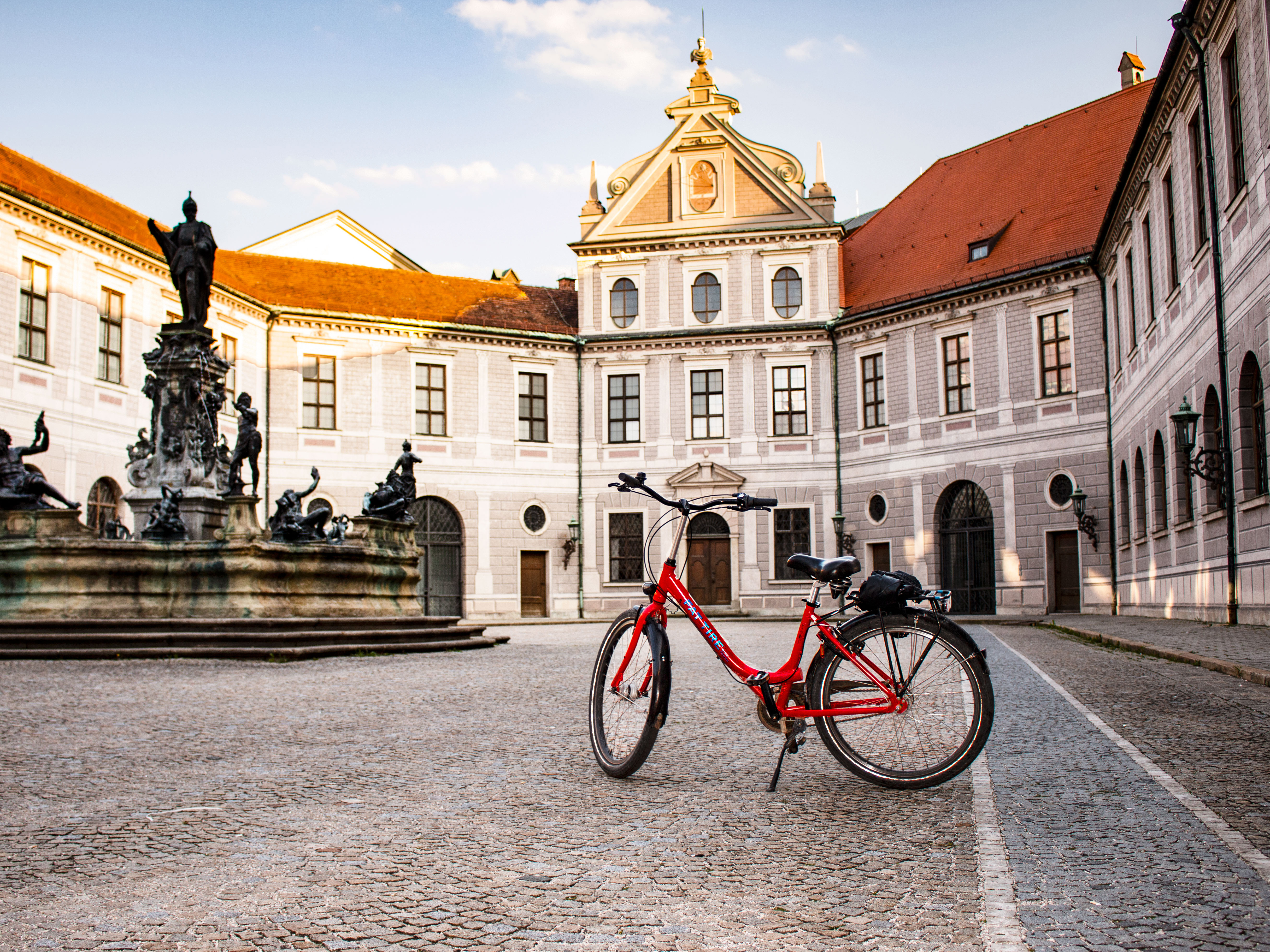 Munich Bike Tour with Beer Garden
