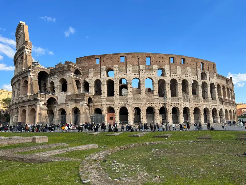 Colosseum, Roman Forum & Trastevere Lunch Shore Excursion