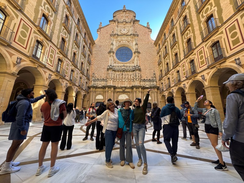 Montserrat Monastery and Sagrada Familia Tour