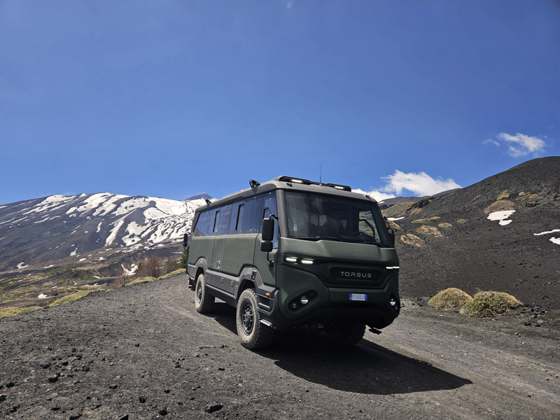 Mount Etna North Craters: Off-Road 4x4 and Trekking Experience