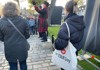 An image of a Tower of London Beefeater speaking with a group of tourists on tour with The Tour Guy.