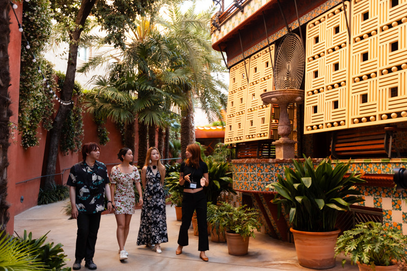 The 3 Gaudí Houses Guided Tour in Barcelona 