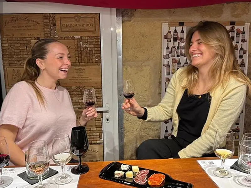 Bordeaux: Tasting & Pairing Class with 6 Wines and Charcuterie