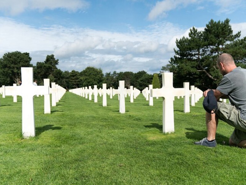 Normandy D-Day Landing Beaches Day Trip with Lunch