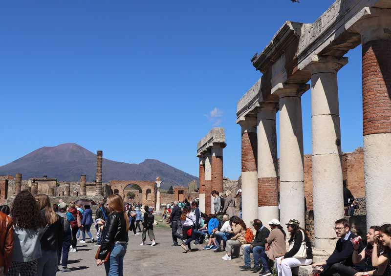 Private Pompeii & Mt. Vesuvius Day Trip from Rome