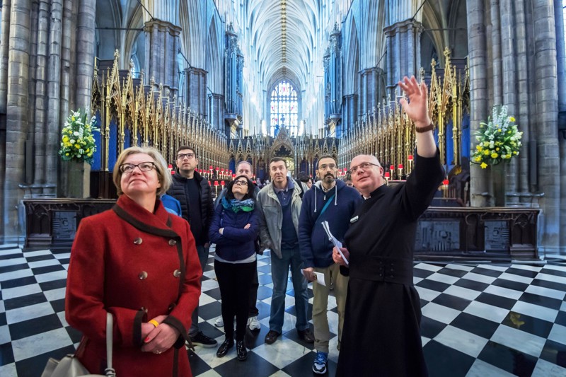 London Walking Tour with Westminster Abbey and Changing of the Guard