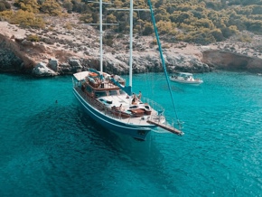 Full-Day Cruise to Agistri, Moni & Aegina Island with Lunch & Drinks