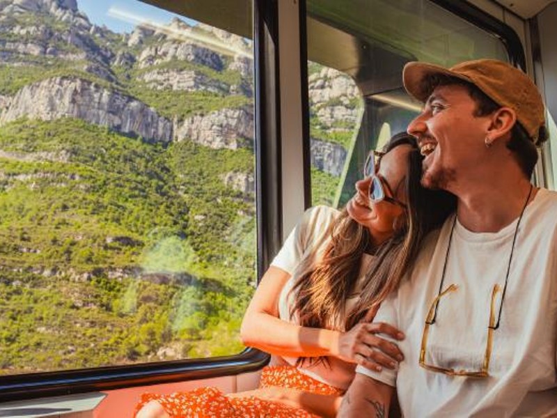 Montserrat Day Trip with Cogwheel Train, Wine Tasting and Lunch