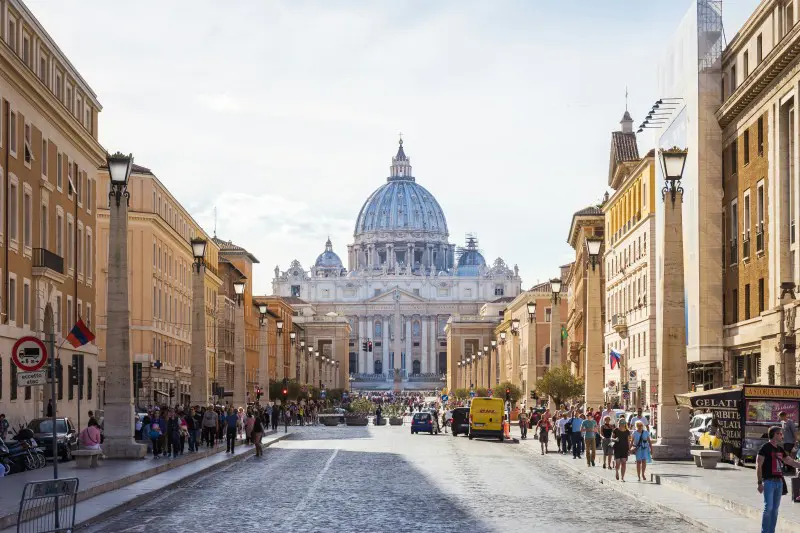 Rome in a Day Reverse Tour with Colosseum and Vatican Museums