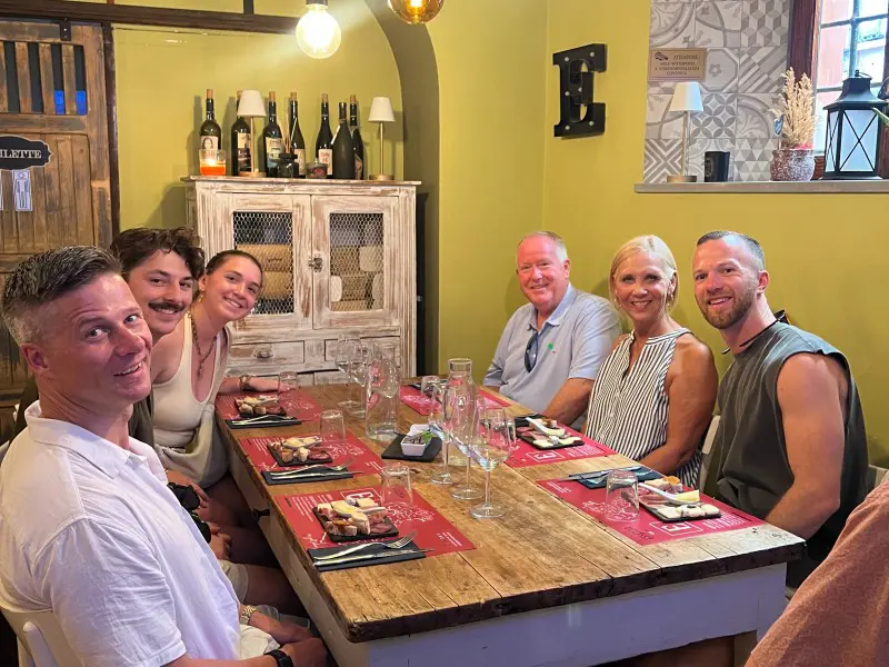 Trastevere Tasting Tour: Wine, Gelato, Cheeses, and More