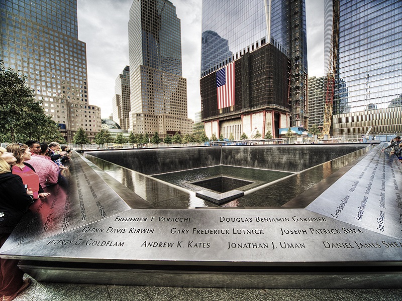 Manhattan’s Wall Street and Ground Zero Memorial Tour