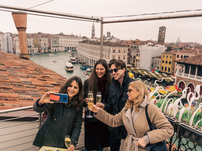 Rooftops of Venice Small Group Walking Tour with Prosecco Tastings