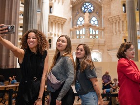 Skip the line Sagrada Familia tour with Towers access