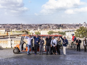 Night VIP Golf Cart Tour in Rome with Drinks and Bites New tour