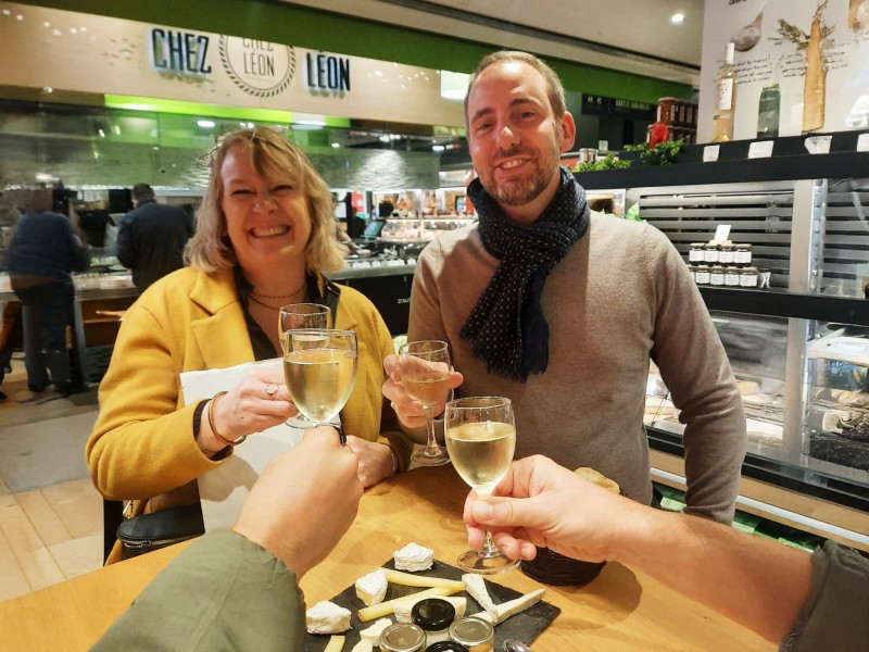 Lyon Old Town Food Tour with Traboules