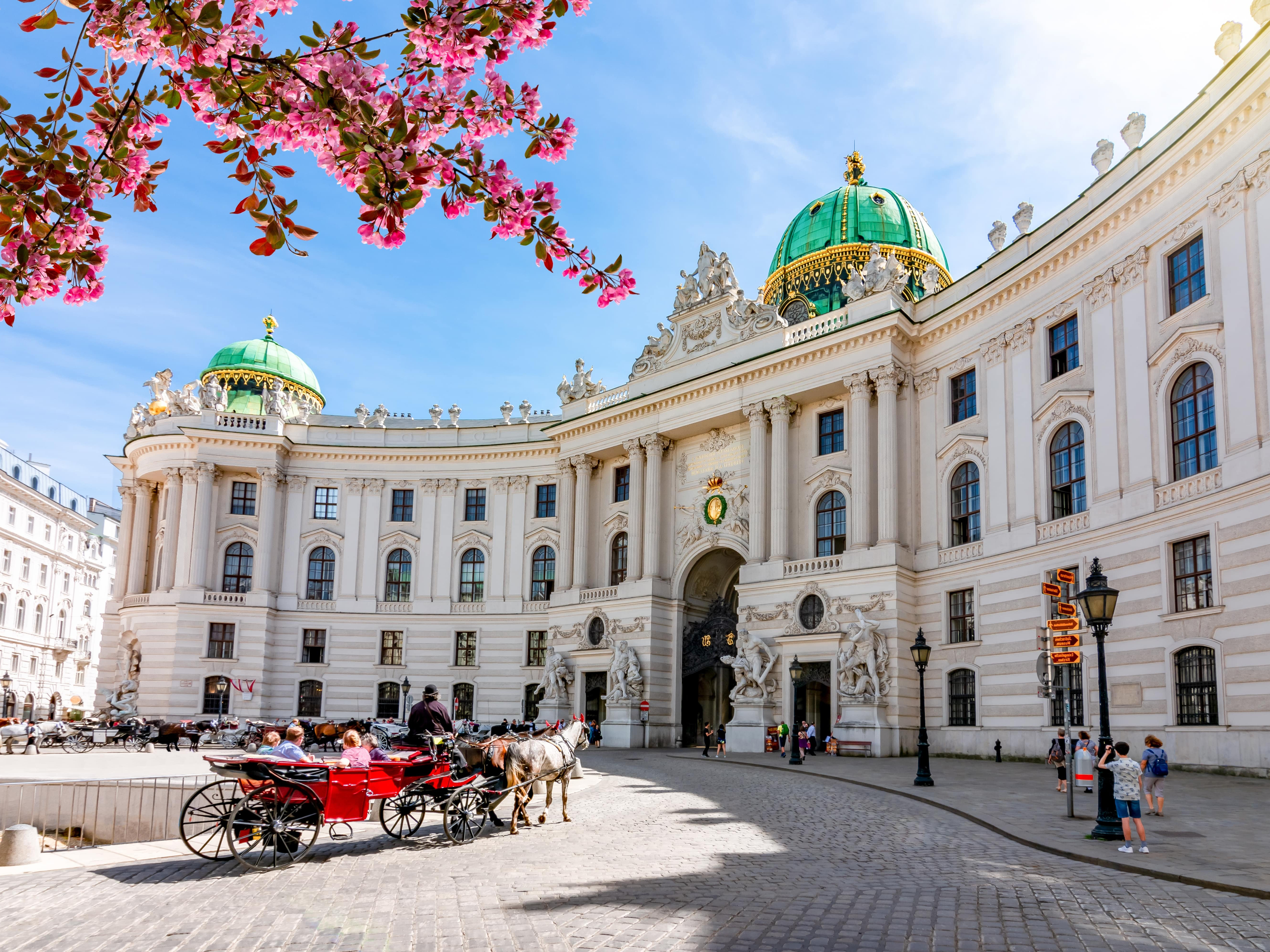 Skip-the-Line Hofburg Palace & Empress Sisi Museum with Gardens