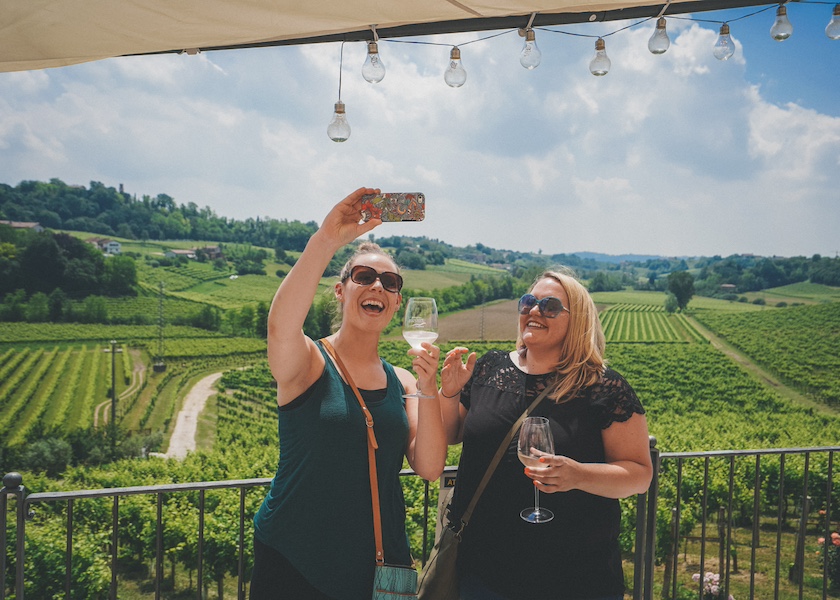 Prosecco Hills Small Group Tour from Venice 