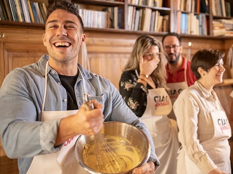 Sant’Ambrogio Market Tour and Cooking Class with a Local Chef in Florence