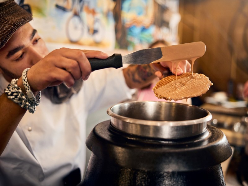 Traditional Dutch Waffle Cooking Class in Amsterdam