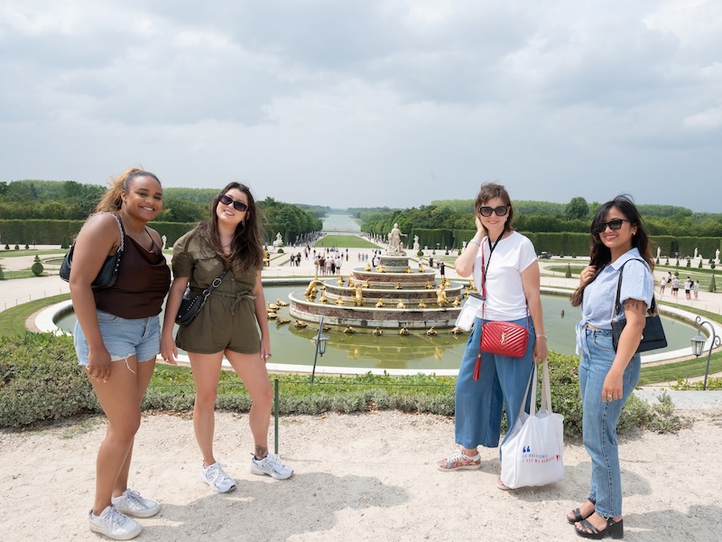 Versailles Palace Guided Tour and Garden Visit from Paris
