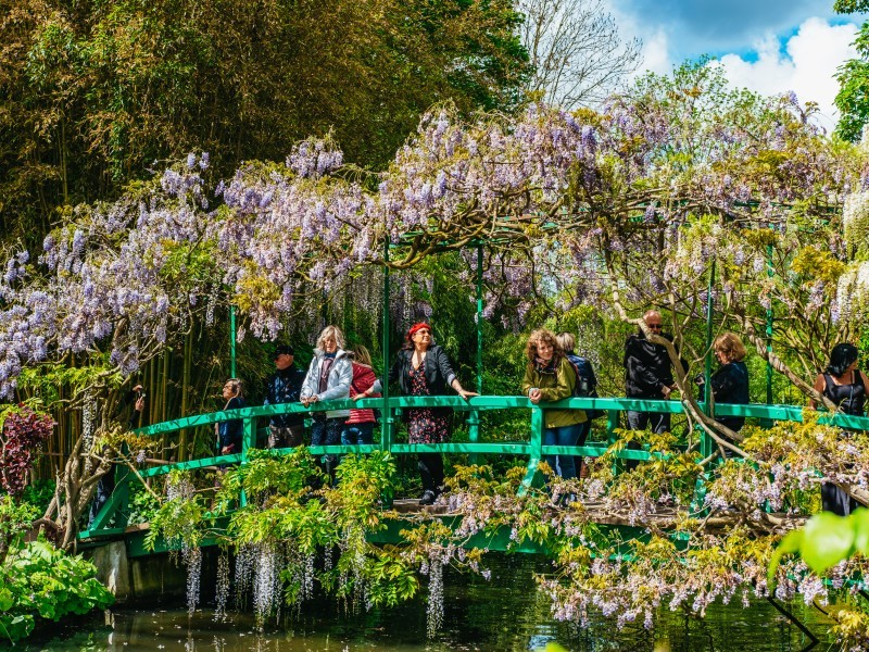 Giverny Half-Day Tour from Paris with Entry to Monet’s House and Gardens 