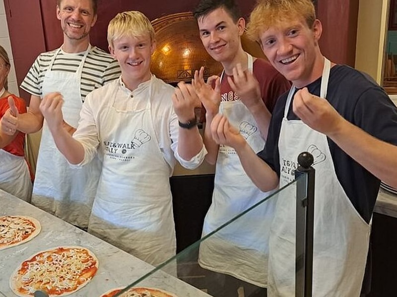 Ultimate Pizza & Tiramisu Making Class Near Piazza Navona