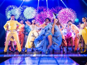 Paradis Latin Cabaret Show with Champagne in Paris