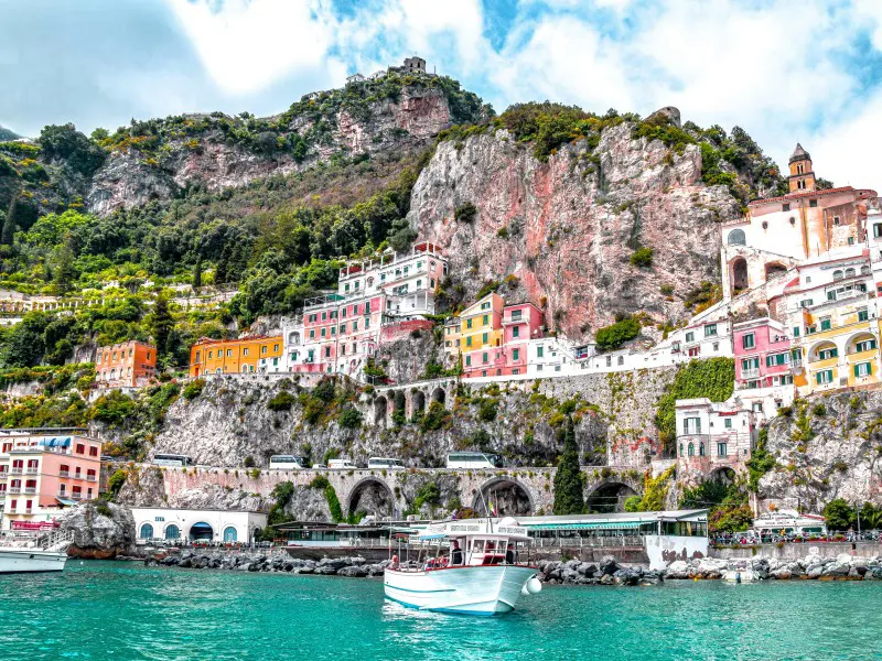 Private Transfer from Rome to Amalfi Coast with Stop for Pompeii Tour