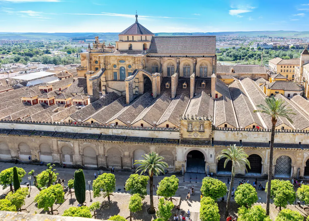 From Seville: Córdoba Day Trip with Mosque-Cathedral & Córdoba Synagogue