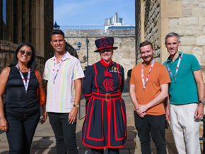 Express Early Access Tower of London Tour and Beefeater Experience 